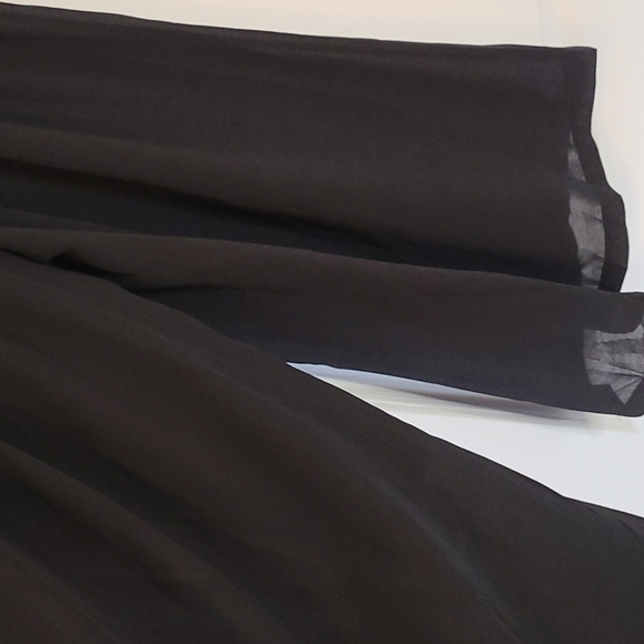 Elegant Black Culottes for Women - Picture 10 of 10